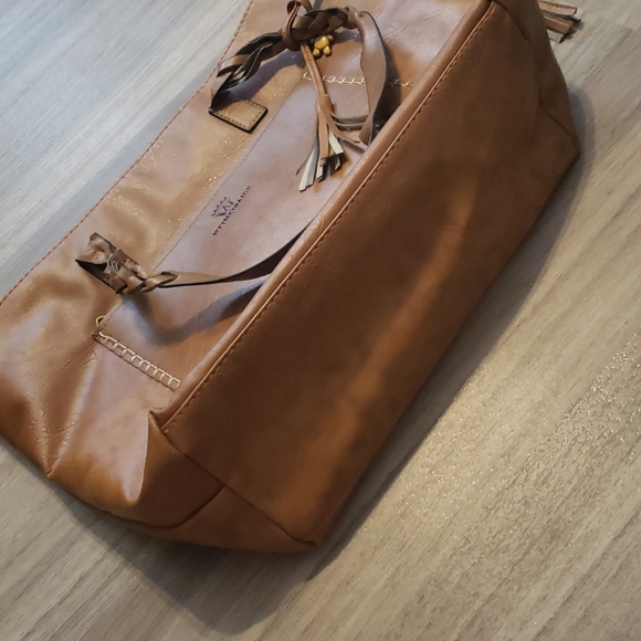 🎉3/$40🎉Caramel brown purse - Picture 4 of 7